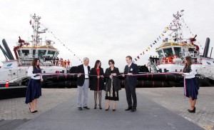 SAAM bendicion remolcadores Cristian Rojas  Sara Torrejon  Maria Eugenia Moraga y Macario Valdes