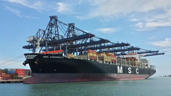 San Antonio: STI podría atender buques de 13.500 TEUs a contar del tercer trimestre de este año
