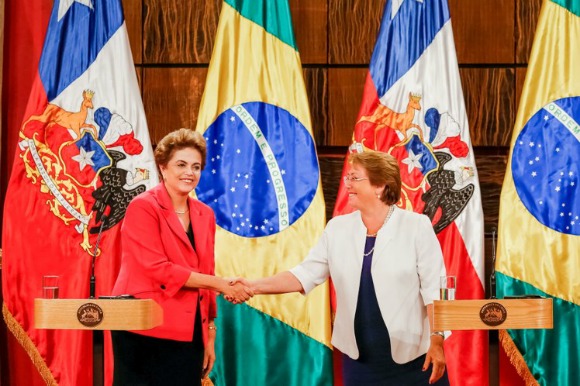 Dilma asegura que una meta de su gobierno es concretar corredor al Puerto de Iquique