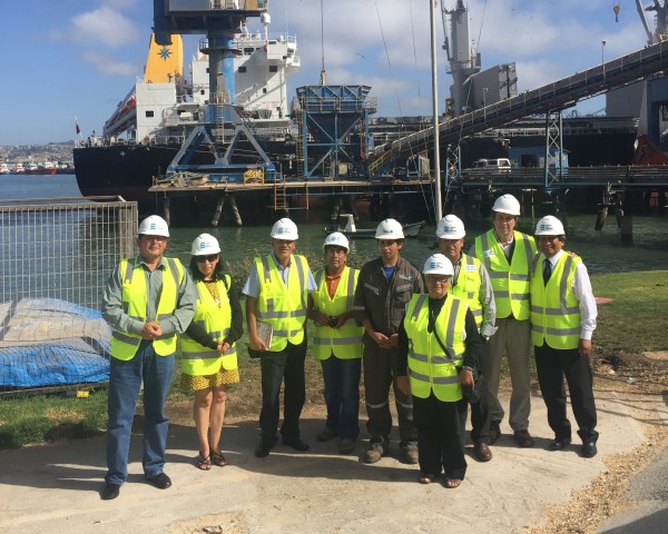 Miembros del Consejo de la Sociedad Civil de San Antonio visitan instalaciones portuarias