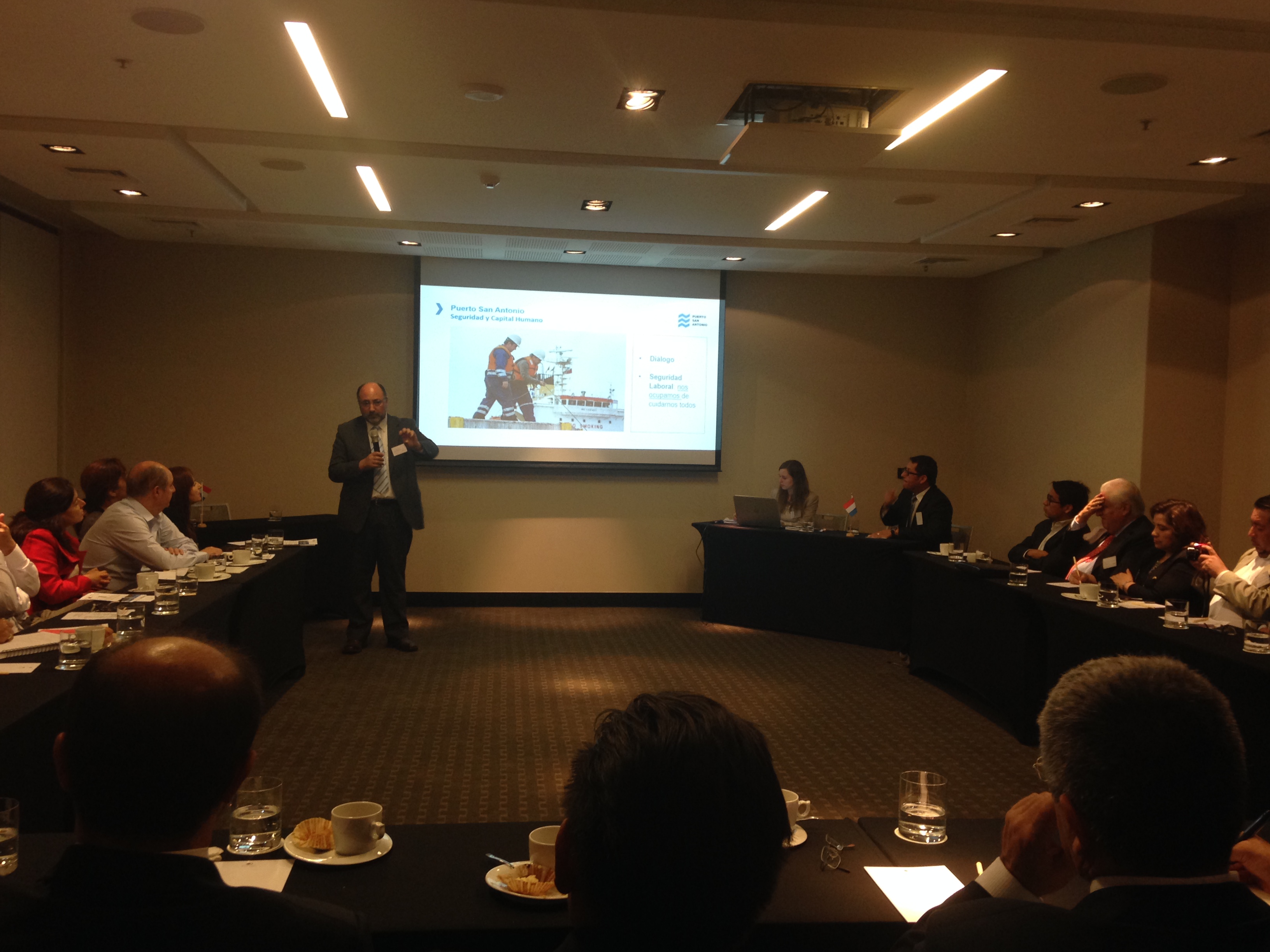 Puerto San Antonio expone acerca de la integración Puerto – Ciudad en Encuentro “Chile – Holanda”