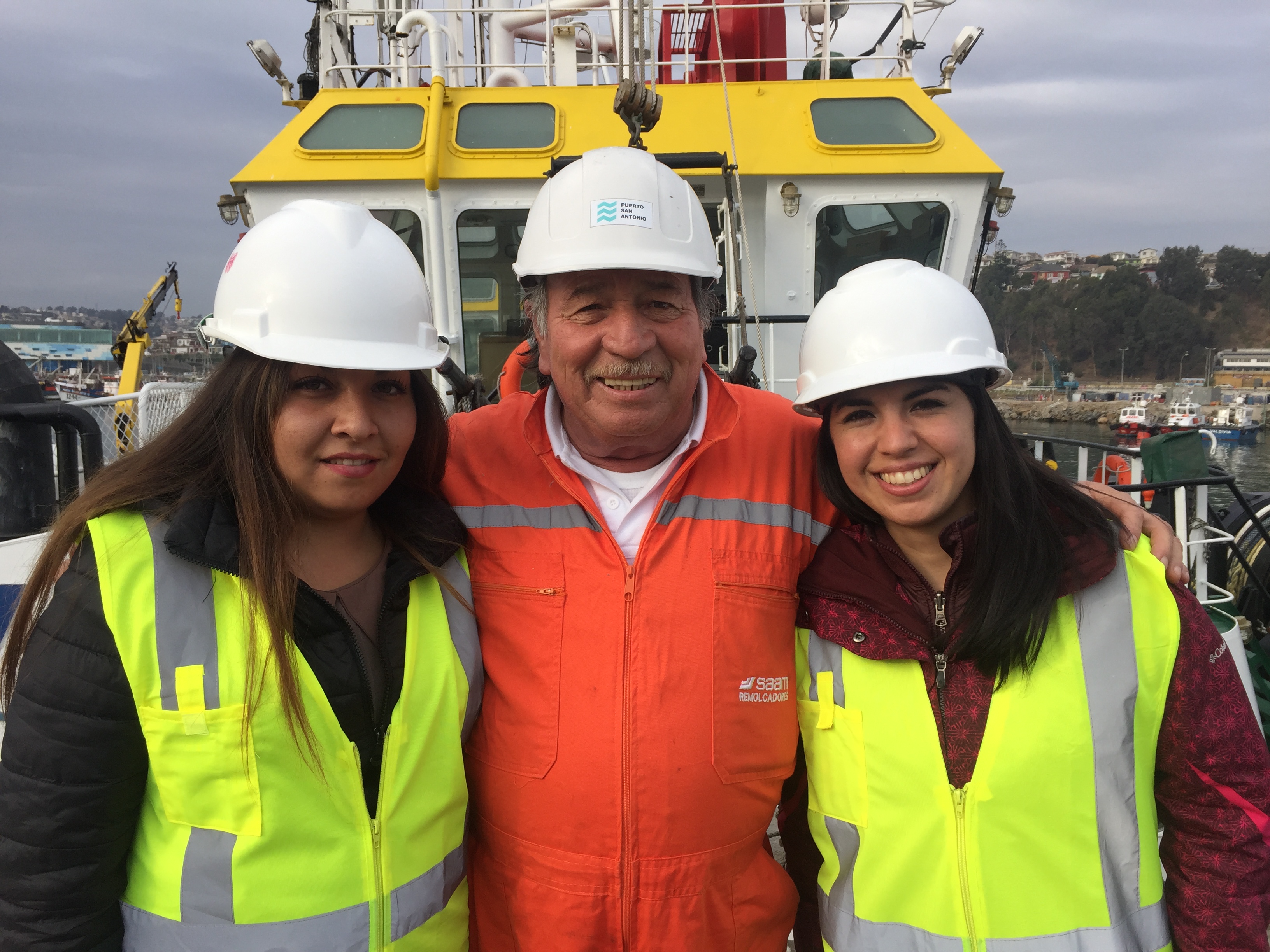 Profesoras del Liceo Poeta Vicente Huidobro de Cartagena visitan Puerto San Antonio