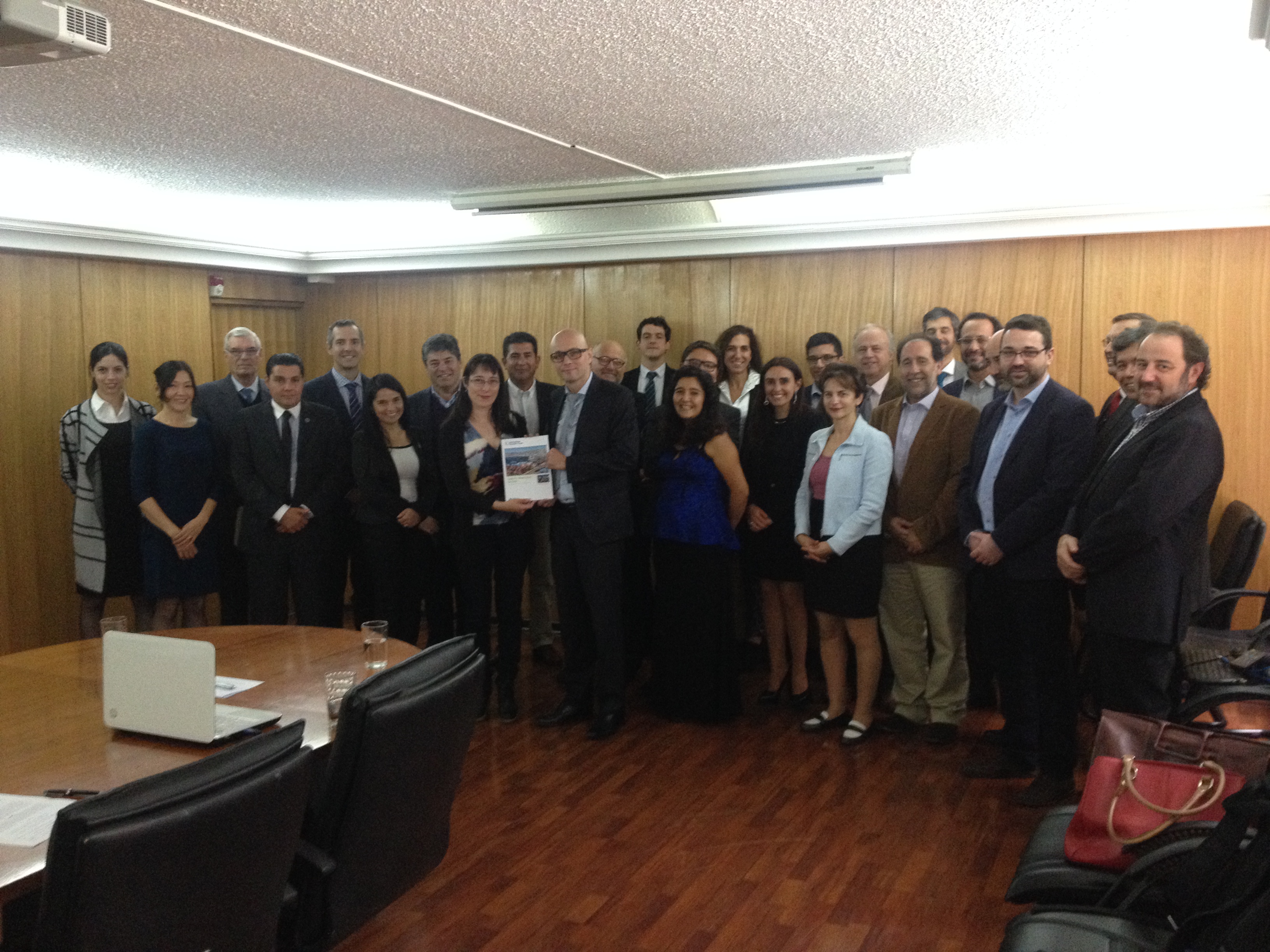 OECD entrega informe para la implementación del Observatorio Logístico en Chile