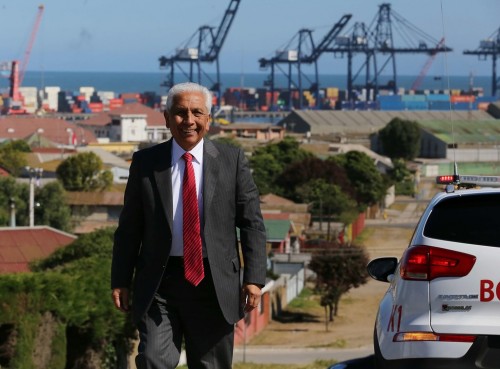 Alcalde de San Antonio dice que no habrá anuncio de megapuerto en el discurso presidencial del 21 de Mayo
