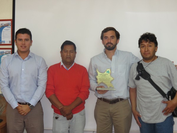 Transportistas bolivianos distinguen a TPA por su permanente apoyo