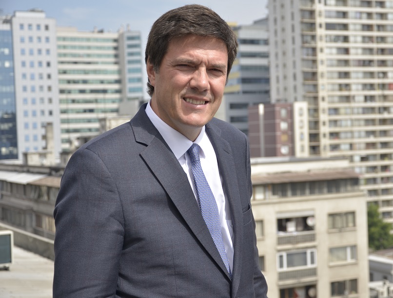 La carrera por el megapuerto continúa