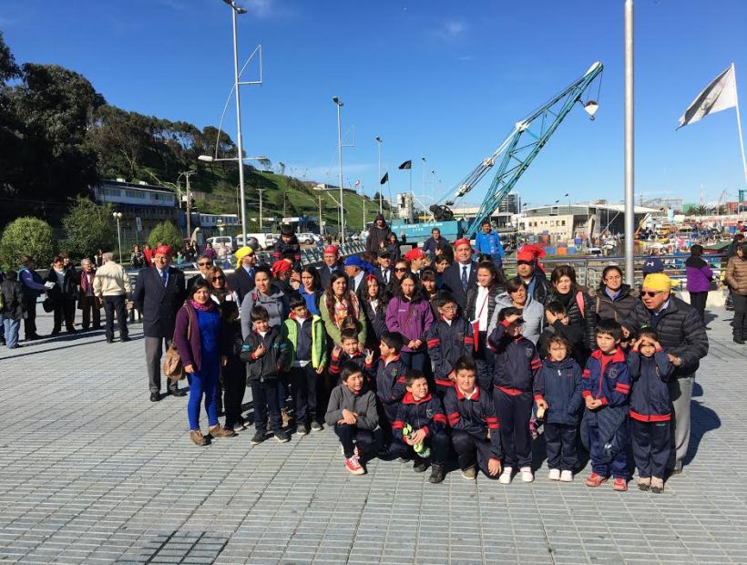 Escolares de la Sexta Región conocen el mar en San Antonio