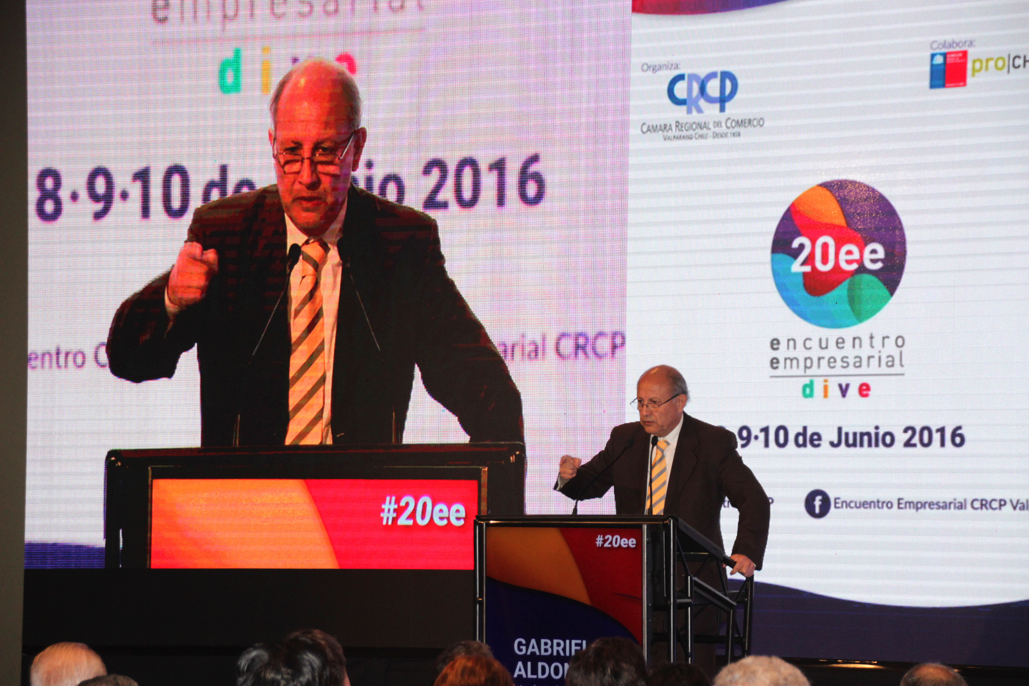 «Valparaíso corre el riesgo de perder su condición de ciudad puerto»