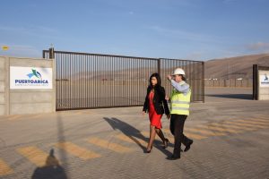 Empresa Portuaria Arica dispone la ZEAP para albergar camiones bolivianos