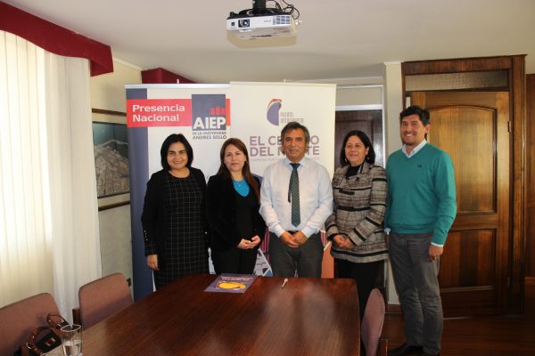 Puerto Antofagasta suscribe convenio con AIEP