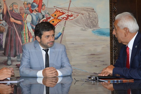 Arica: Alcalde apoyó iniciativa de recibir utilidades portuarias
