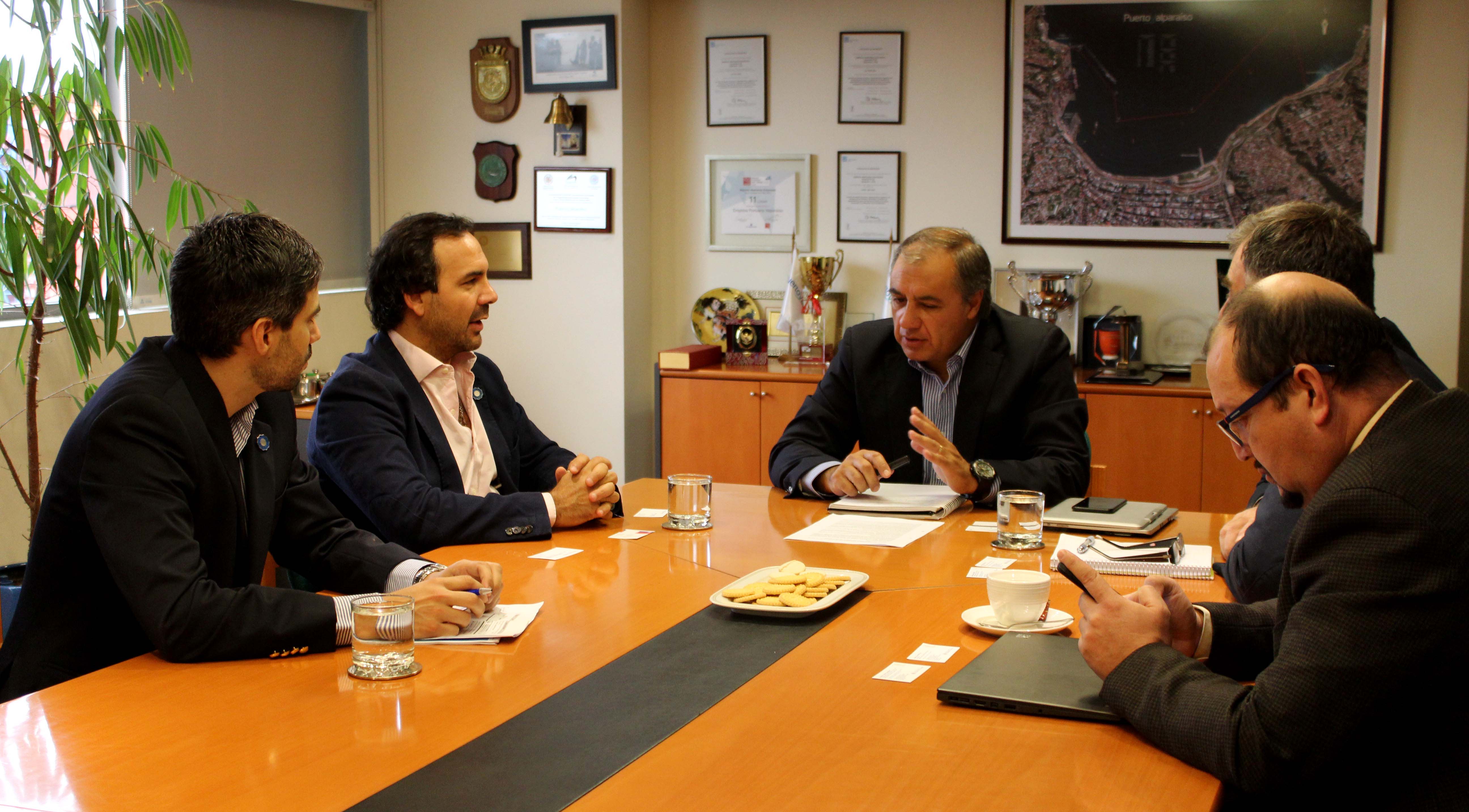 Puertos de Buenos Aires y Valparaíso acuerdan potenciar en conjunto el crucerismo a nivel regional