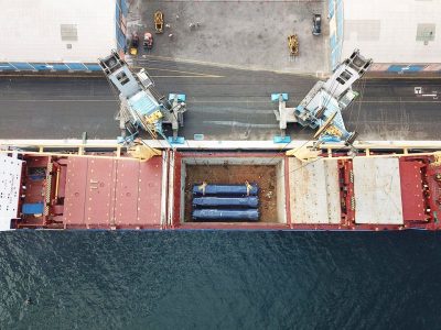 Puerto Antofagasta recibe nuevas máquinas par FCAB