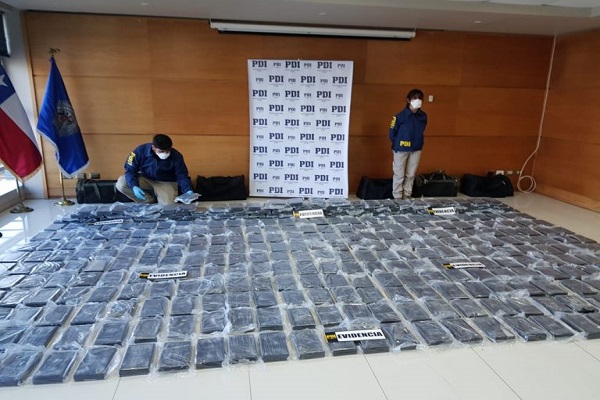 San Antonio: decomisan 451 kilos de cocaína en embarque que iría a Europa