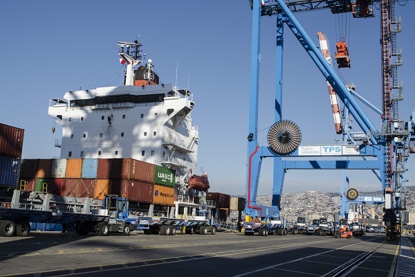 Terminal Pacífico Sur inicia servicio de cabotaje de carga