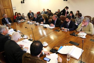 Alcaldes piden «justicia tributaria» ante actividad de los puertos en sus ciudades